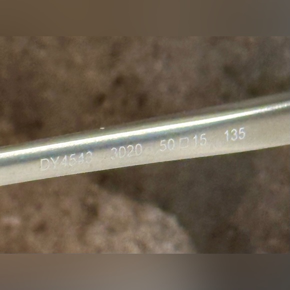 DKNY - Cat-Eye Tortoiseshell-Patterned Rx Eyeglass Frames - Silver Arms - EUC - Picture 16 of 17